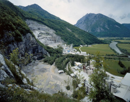 Atlas of Landscapes in a Room